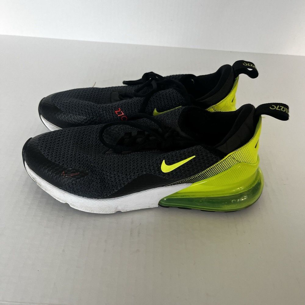 Nike Black and Neon Green 270C - Picture 3 of 8